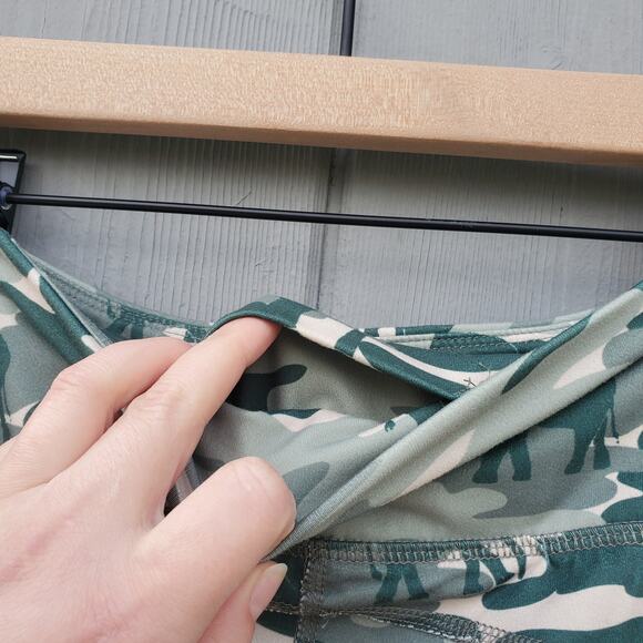 Ivory Ella Esma Camo Legging Elephant Print - Green Women's Size Small - Picture 6 of 16